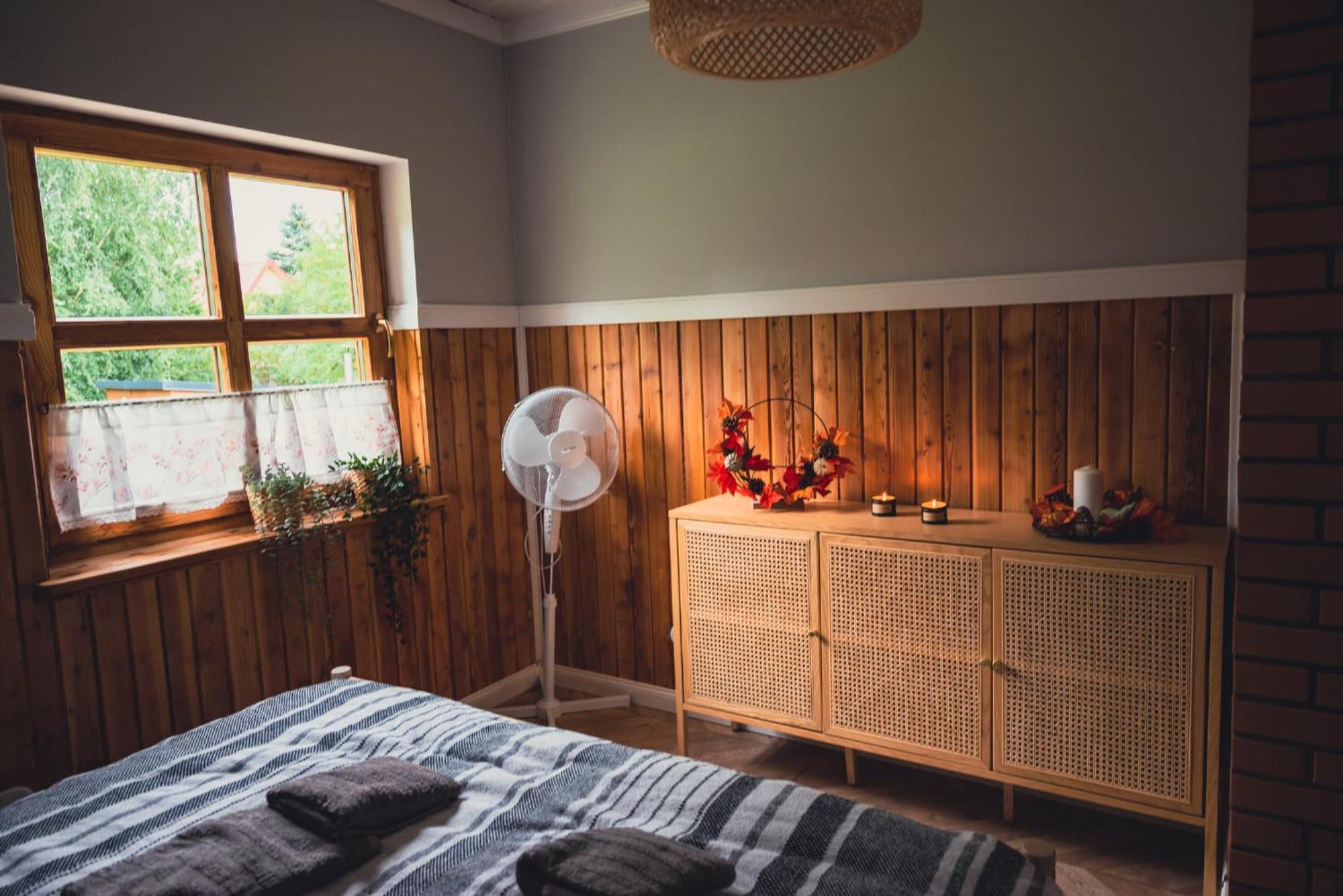 Przystanek Jeziorna 49 Villa Perlino Ngoại thất bức ảnh